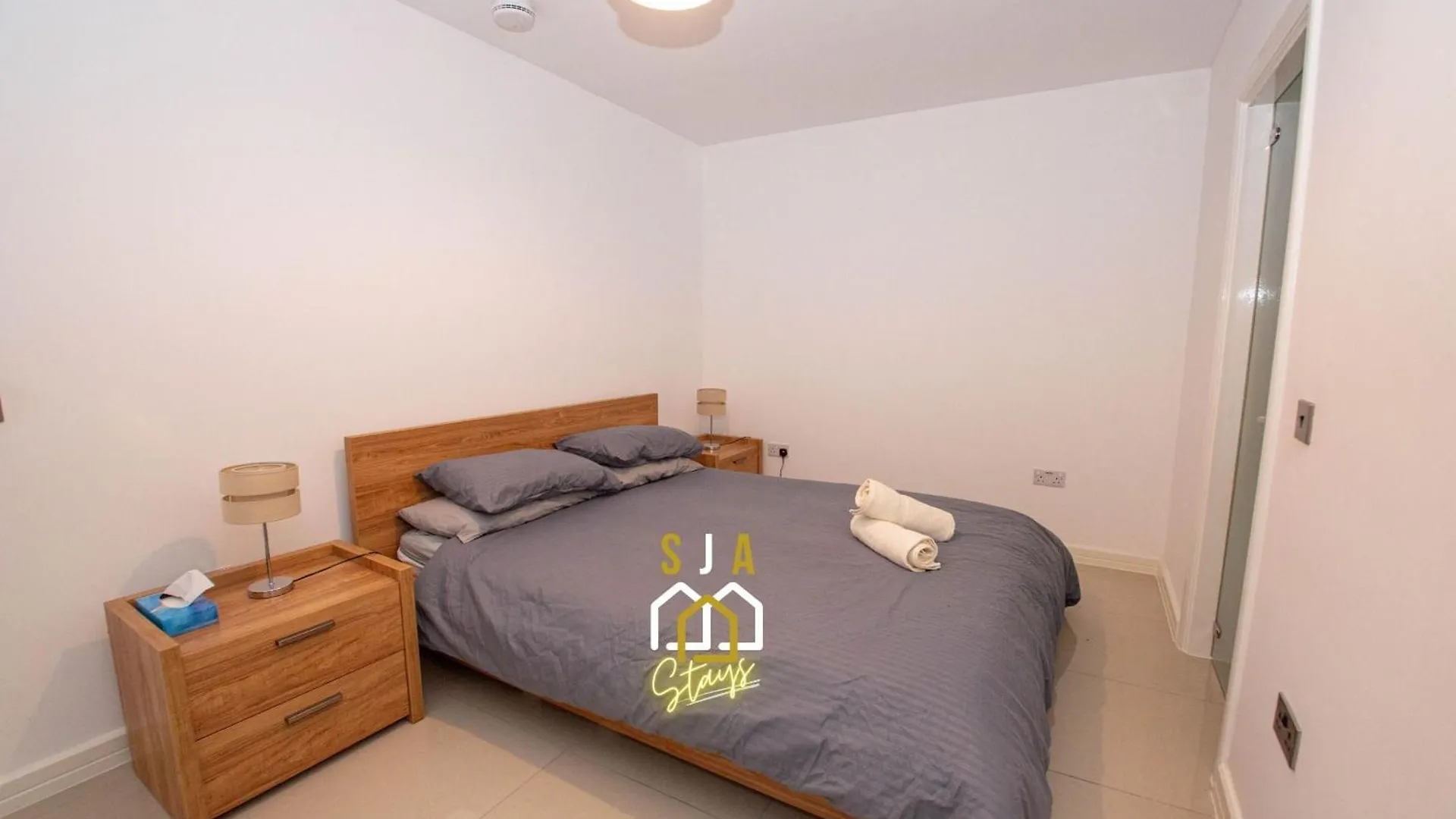 Affleck Stay 1 - Sja Stays - Modern 2 Bed Apartment - With Parking Aberdeen Reino Unido